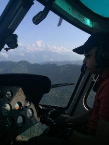 Helikoptervlucht naar basecamp