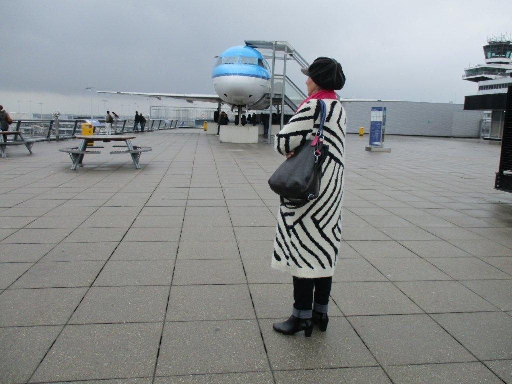 Margreet na vertrek Christiaan op Schiphol